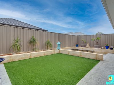 5 Chrysler Approach, Yanchep