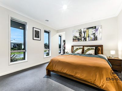 13 Savage Way, Clyde North