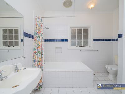 16 Audrey Crescent, Glen Iris