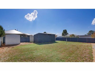 25 Spears Drive, Dubbo