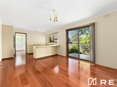8 Lynne Court, Hallam