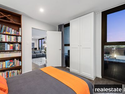 60 / 172 Railway Parade, West Leederville