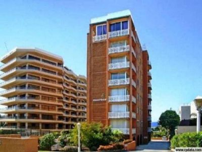 8 / 6 Smith Street, Wollongong