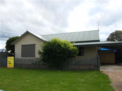 105 Ferry St, Forbes