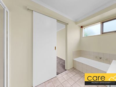43 Meredith Crescent, Hampton Park
