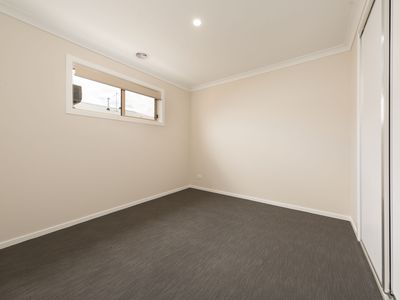 37  DARTNELL CRESCENT, Wodonga