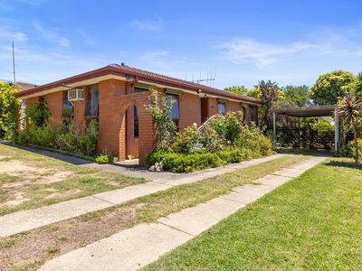 5 Mallett Crescent, Seymour