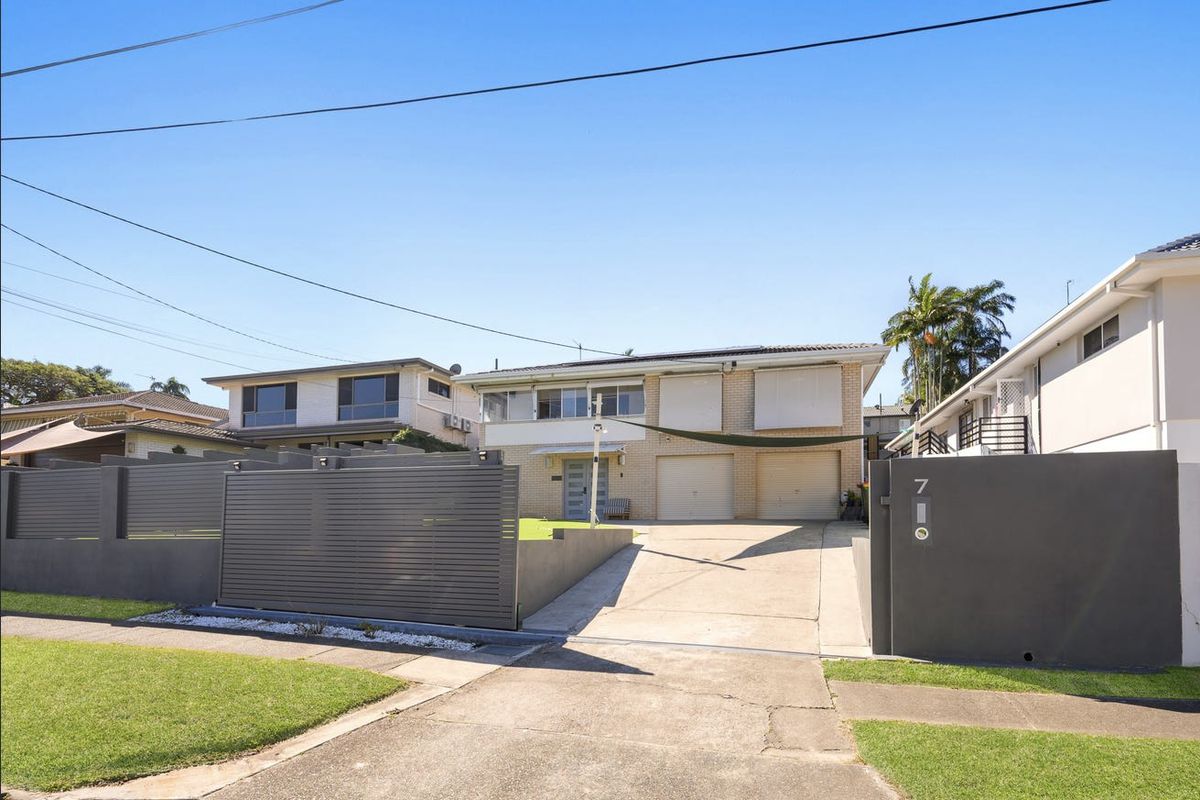 7 Clifton Street, Biggera Waters