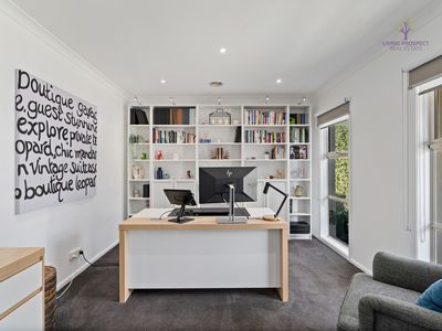 20 Sundowner Place, Point Cook