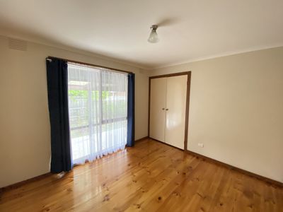 4 Moolong Court, Werribee