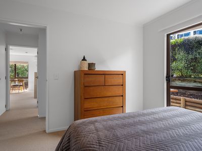 2 / 23 Towai Street, Stoke