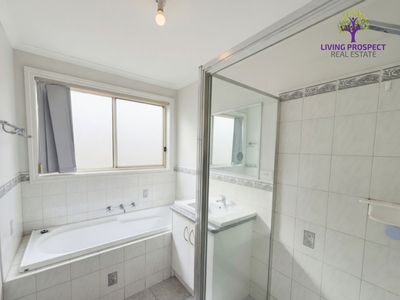 4 / 80-82 Linden Street, Altona Meadows