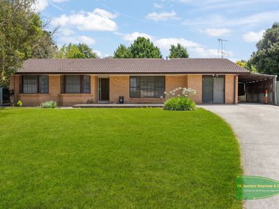 21 Somers Place, Blayney