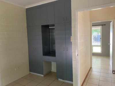 1 & 2  / 20 Muckanninie Court , Moulden