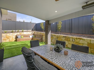 17 Alistair Knox Terrace, Taylor