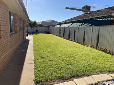 1 Dunvarleigh Crescent, Griffith