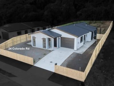 24 & 26 Colorado Road, Totara Park