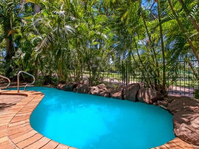 2 / 11 Chong Wee Avenue, Woolner