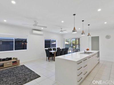 1 Paperbark Way, Urangan