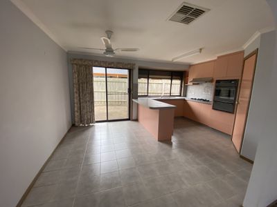12 St Anns Court, Hoppers Crossing