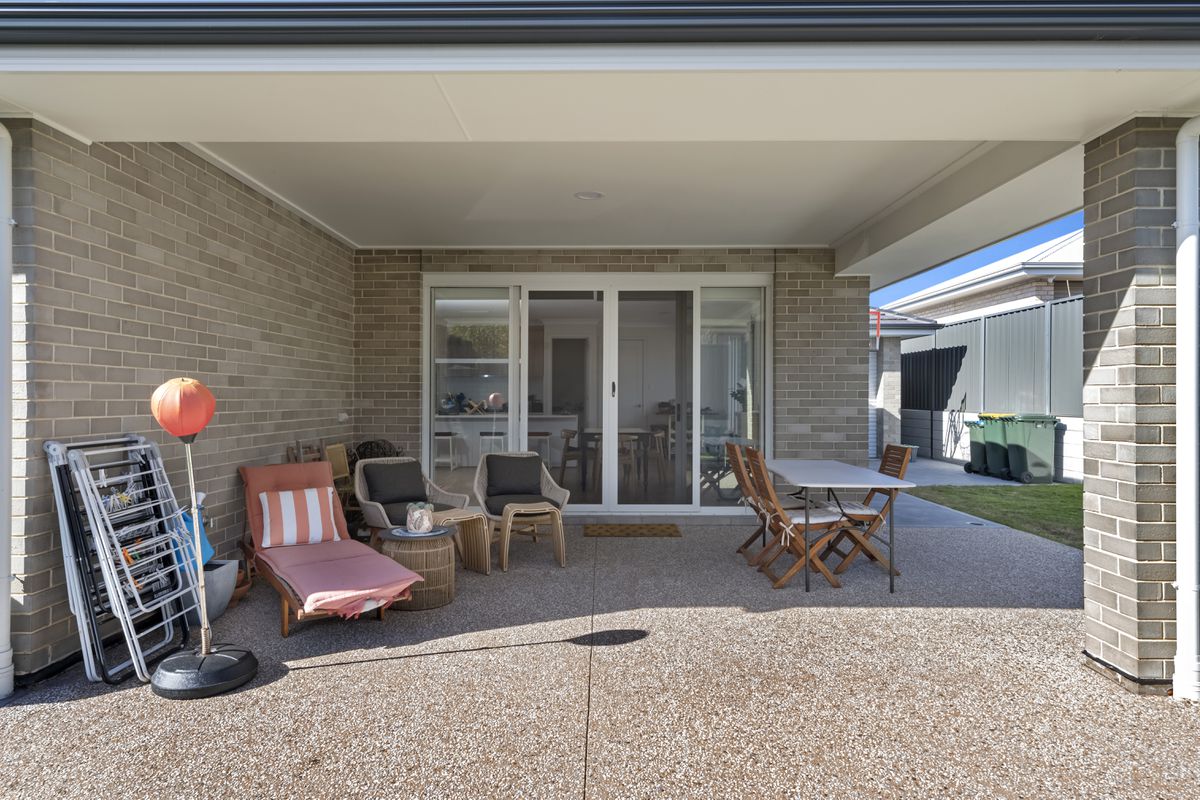 30 Lindholm Parade, Hayborough