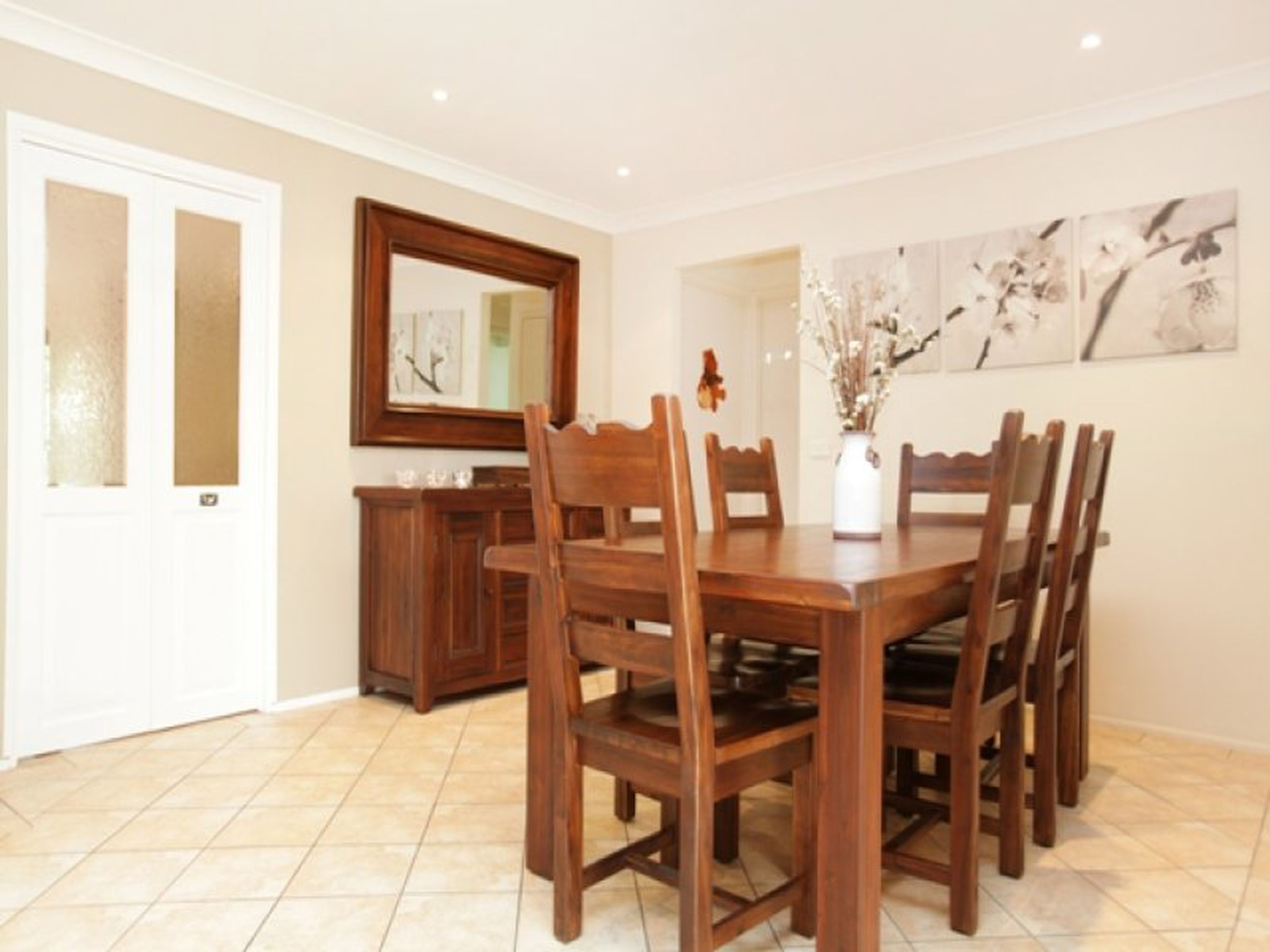 10 Beal Place, GLENMORE PARK