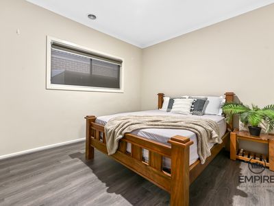 70 Skylark Bvd, Clyde North