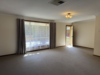 3 / 22 Barton Street, Parkes