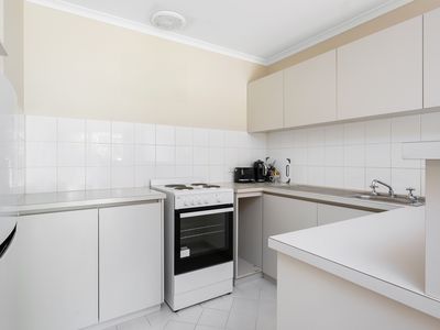 4 / 4 Ochiltree Street, Somerville