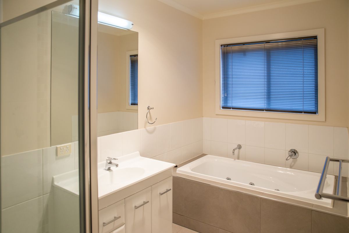 8 Redgum Drive, Mansfield