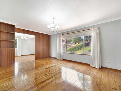 19 Garthowen Crescent, Castle Hill