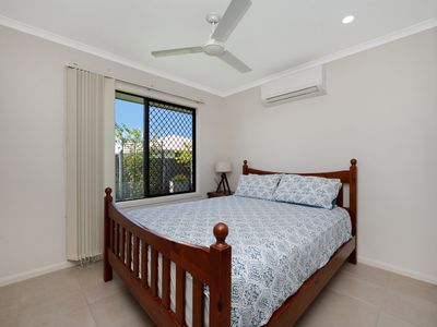 15 Catho Avenue, Mount Low