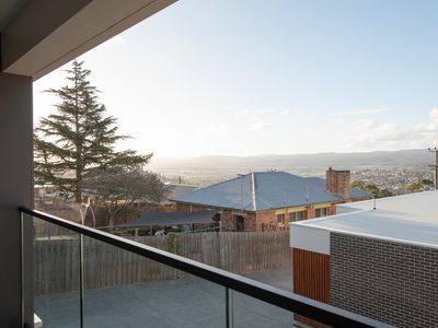 2 / 100 Granville Street, West Launceston