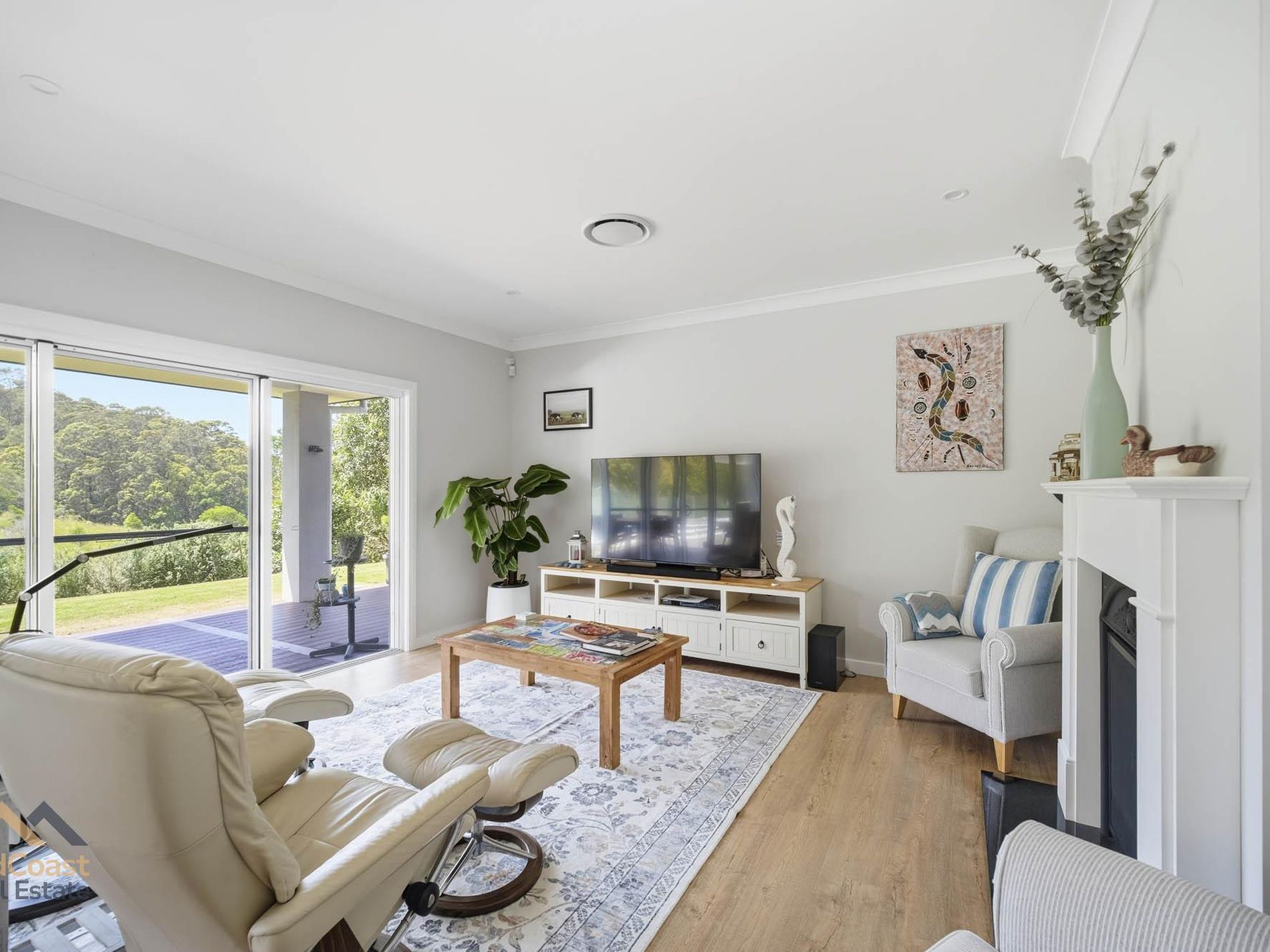 84 Coastal View Drive, Tallwoods Village