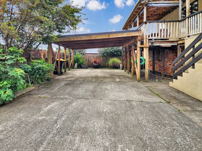 27 Bath Road, Riverton