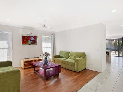 3 Columbus Close, Urraween