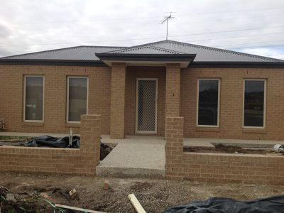 1 / 154 Mathews Road, Corio