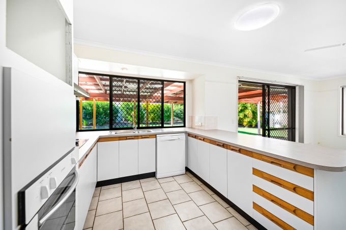 63 Brentwood Avenue, Mooloolaba