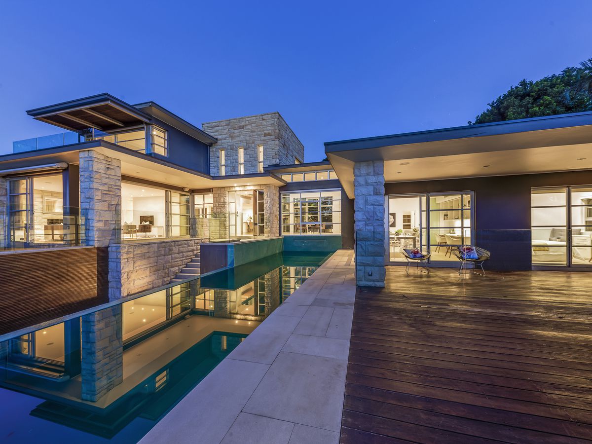 106108 Seaforth Crescent, Seaforth Mac Lee Realty