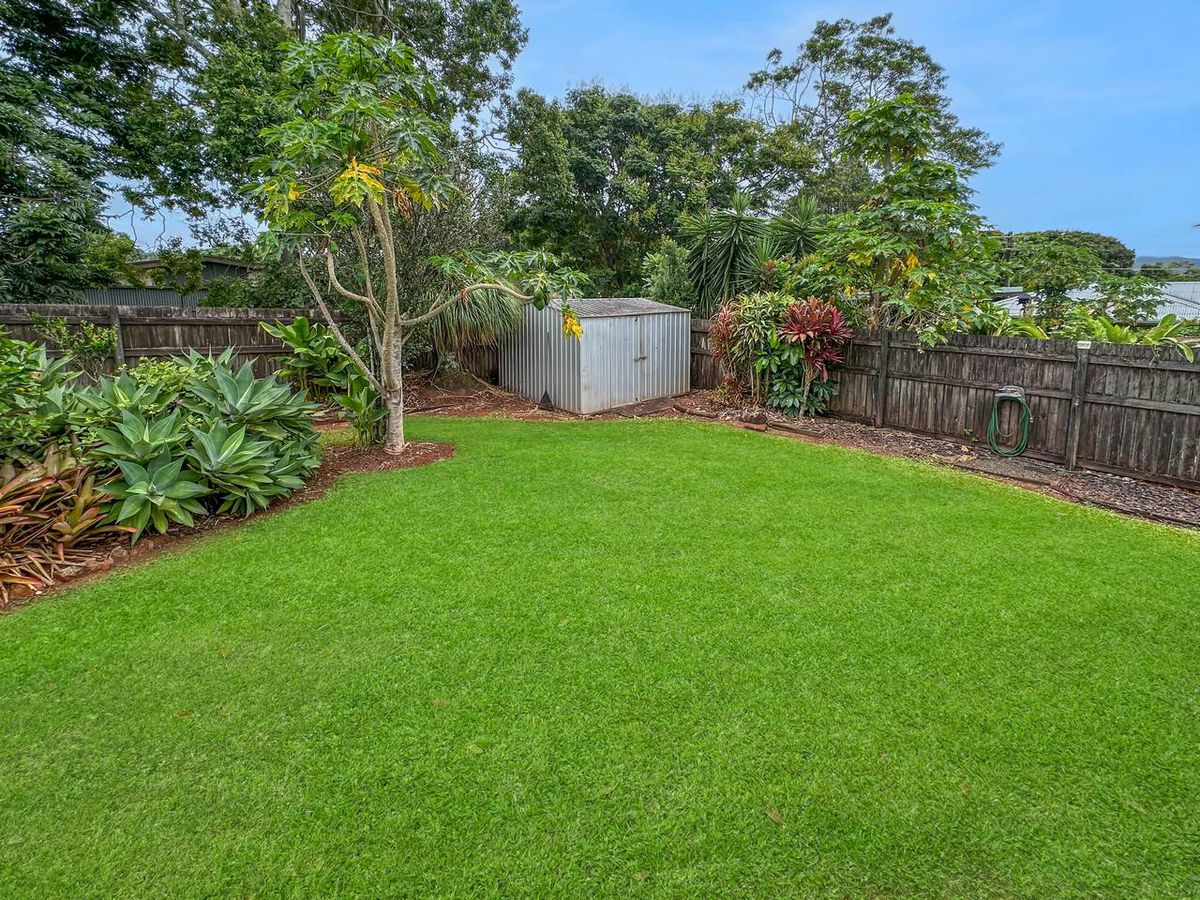 7 Waller Street, Atherton