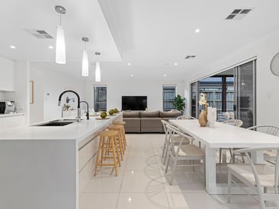 19 Feathertail Place, Gumdale