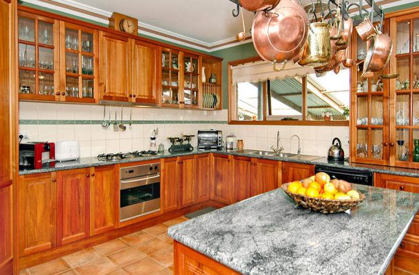 35 The Panorama, Mickleham