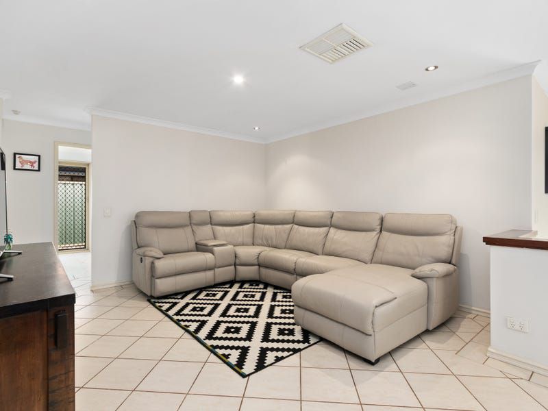 93 Bindoon Loop, Huntingdale