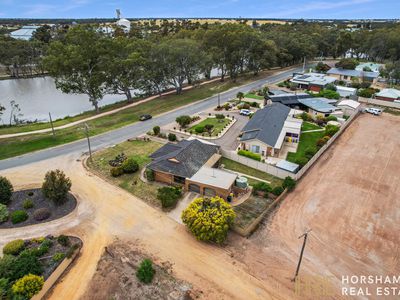 130 Craig Avenue, Warracknabeal