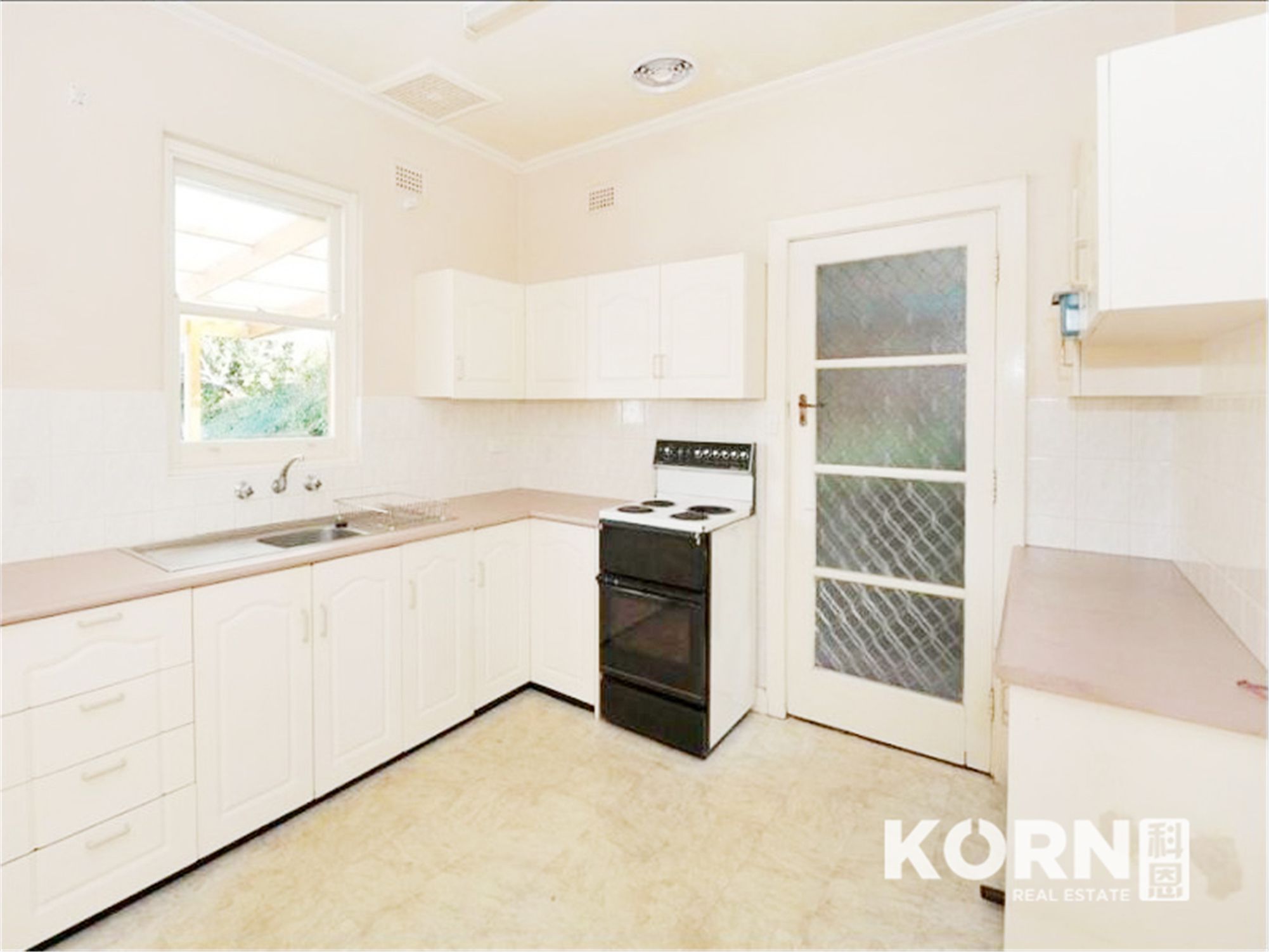 30 Tiparra Avenue, Park Holme