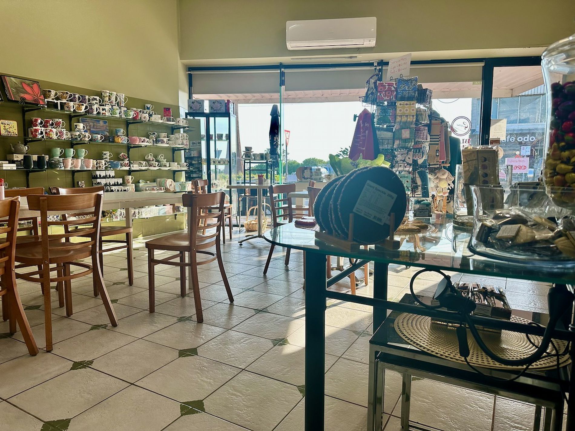 Cafe, Chocolate and Gift Shop Business For Sale Bayside