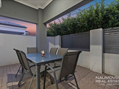1 / 150 Ravenswood Drive, Nollamara