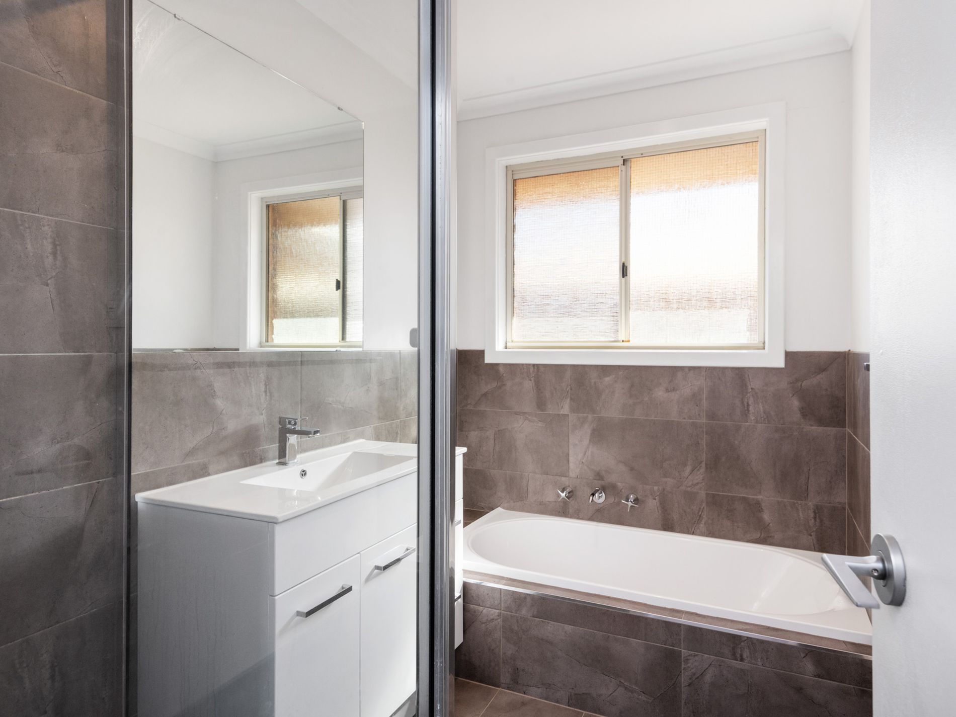 3 Holroyd Way, Boulder