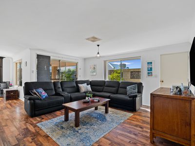 13 Sorrento Turn, Secret Harbour