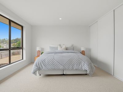 2 / 5 Bond Street, Kings Meadows